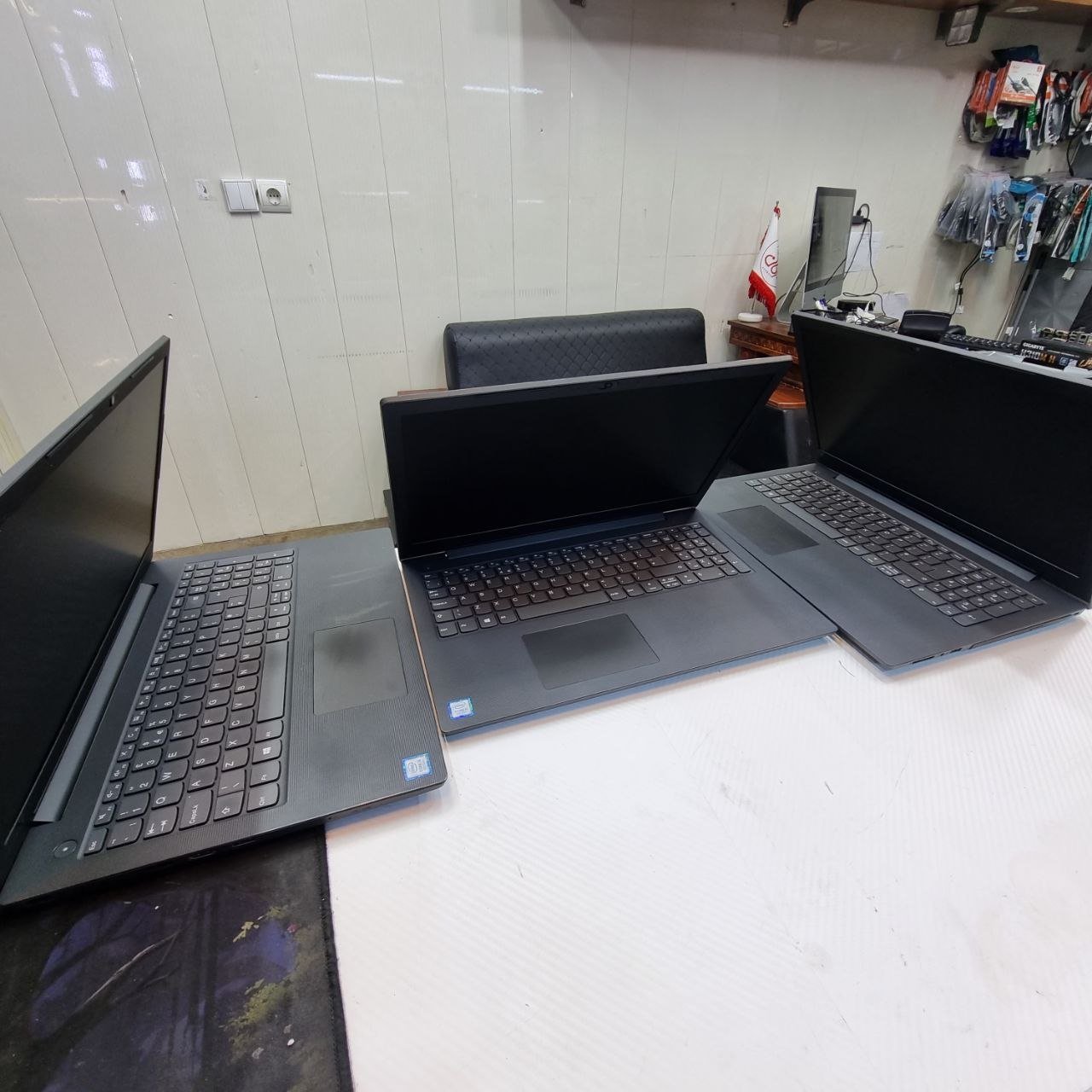 ? لپ‌تاپ Lenovo V130-15IKB