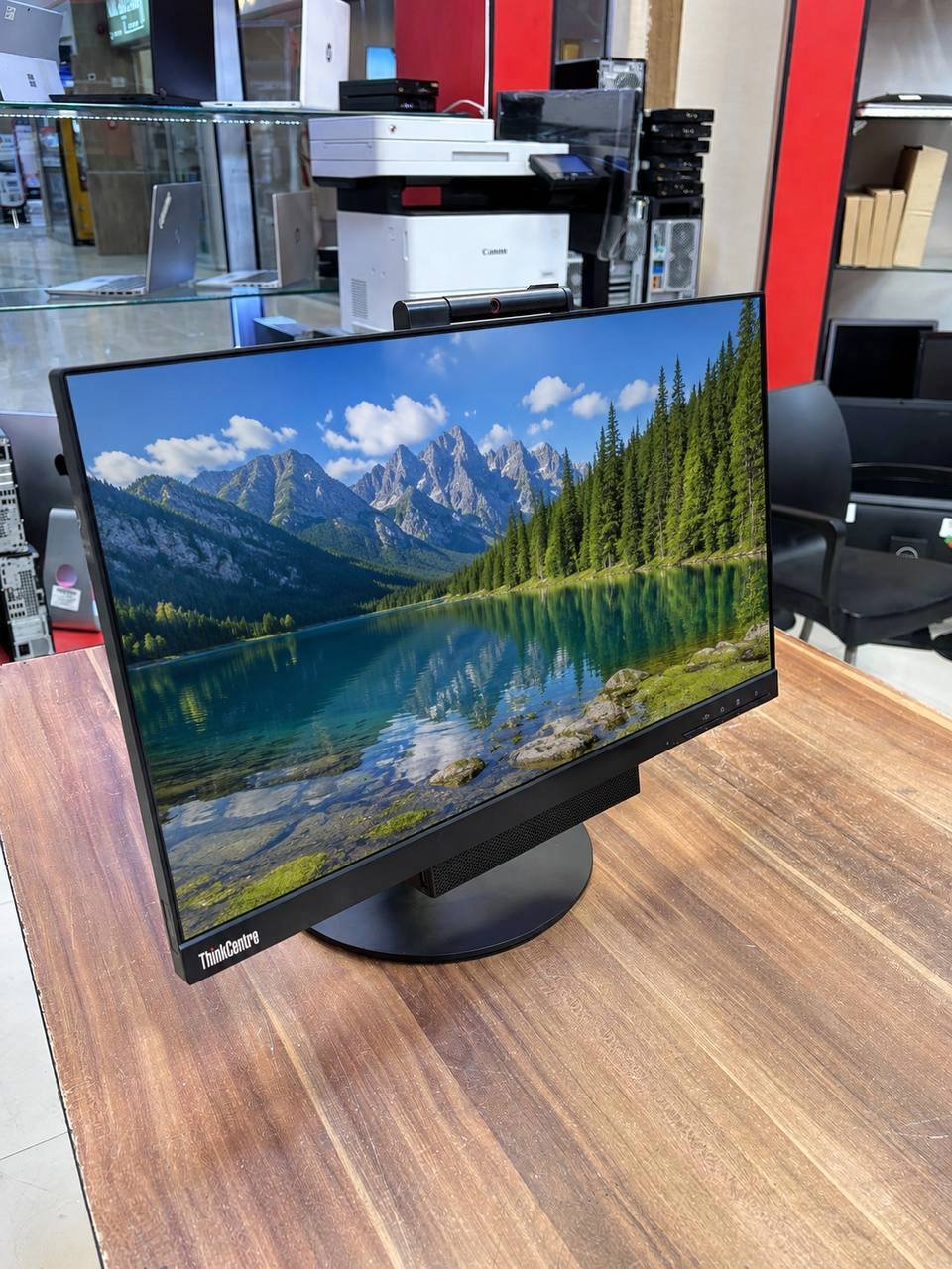 ? مانیتور LENOVO مدل TIO 22
