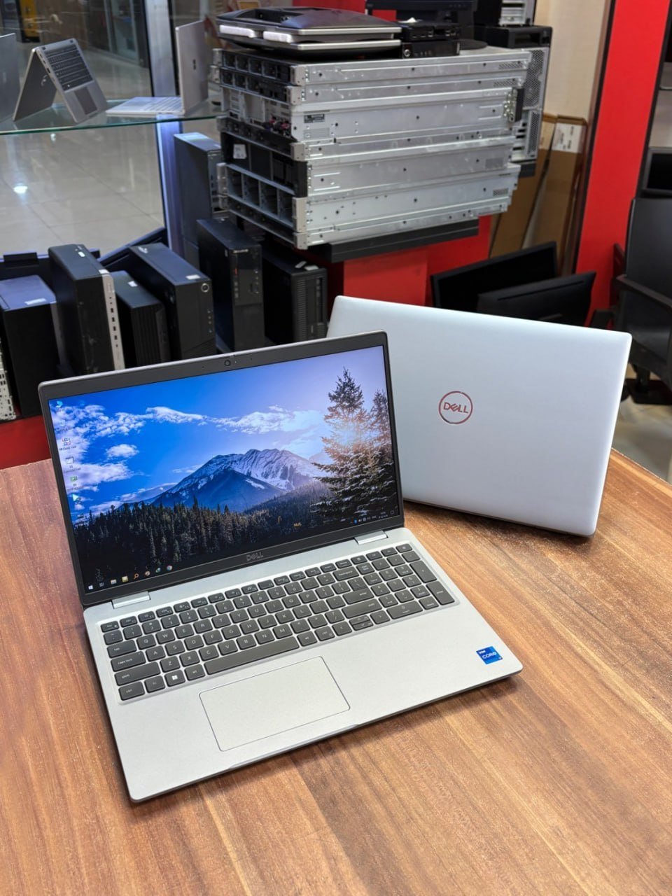 لپ‌تاپ DELL مدل 5531