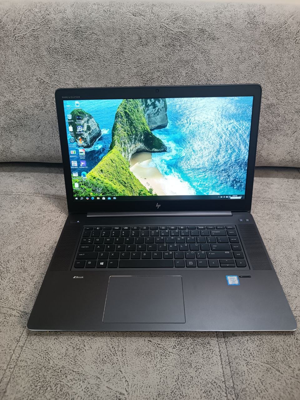 hp ZBOOK STUDIO 15 G 4