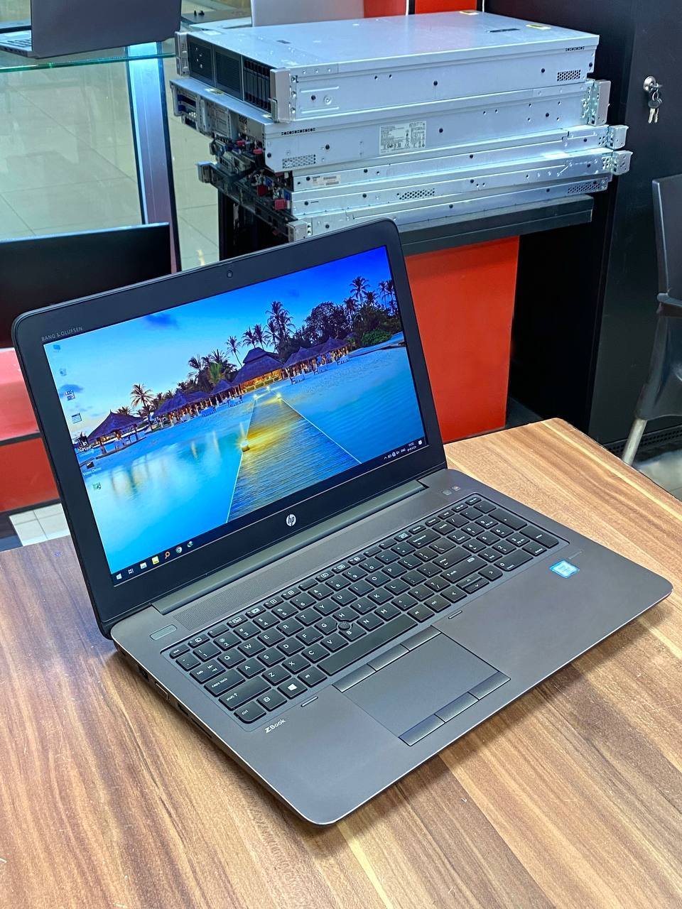 لپ‌تاپ HP مدل ZBOOK 15 G3