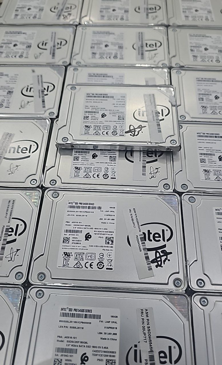 ssd 180G  intel  سلامت 70+